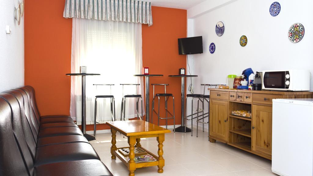 Hospedium Hostal Restaurante El Mirador De Atienza Eksteriør billede